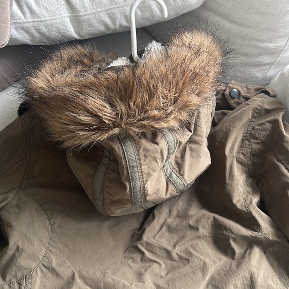 Sherpa Lined TNA Winter Jacket PARKA Army Green Size Small - Picture 8 of 11